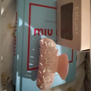 Emi Jay Sweetheart Hair Claw Clip - Pink Pixie